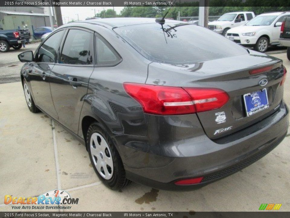 2015 Ford Focus S Sedan Magnetic Metallic / Charcoal Black Photo #11