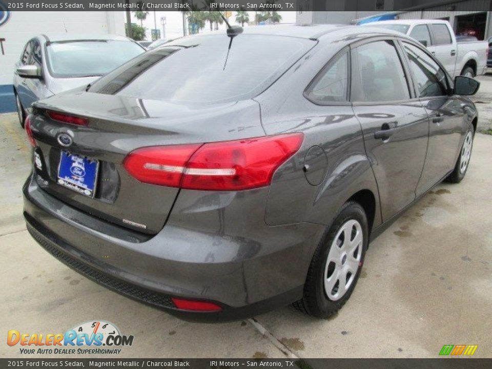 2015 Ford Focus S Sedan Magnetic Metallic / Charcoal Black Photo #14
