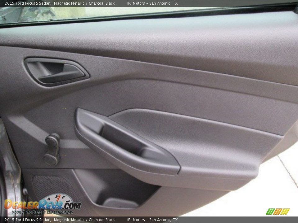 2015 Ford Focus S Sedan Magnetic Metallic / Charcoal Black Photo #21