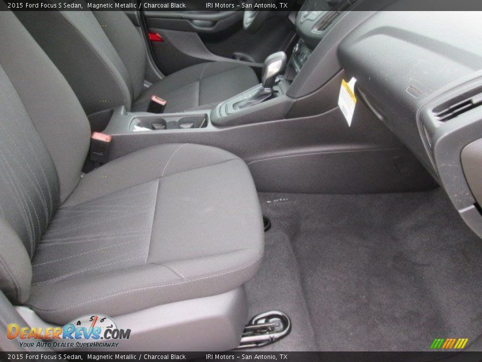2015 Ford Focus S Sedan Magnetic Metallic / Charcoal Black Photo #23