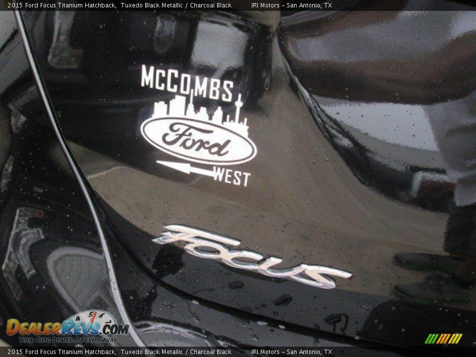 2015 Ford Focus Titanium Hatchback Tuxedo Black Metallic / Charcoal Black Photo #13