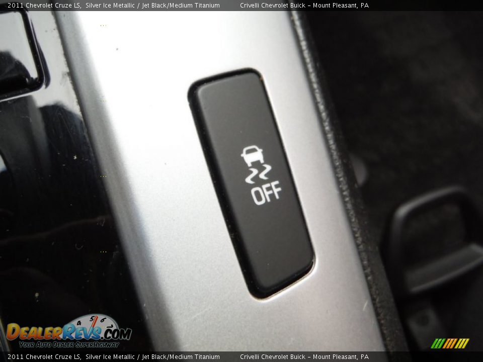 2011 Chevrolet Cruze LS Silver Ice Metallic / Jet Black/Medium Titanium Photo #19
