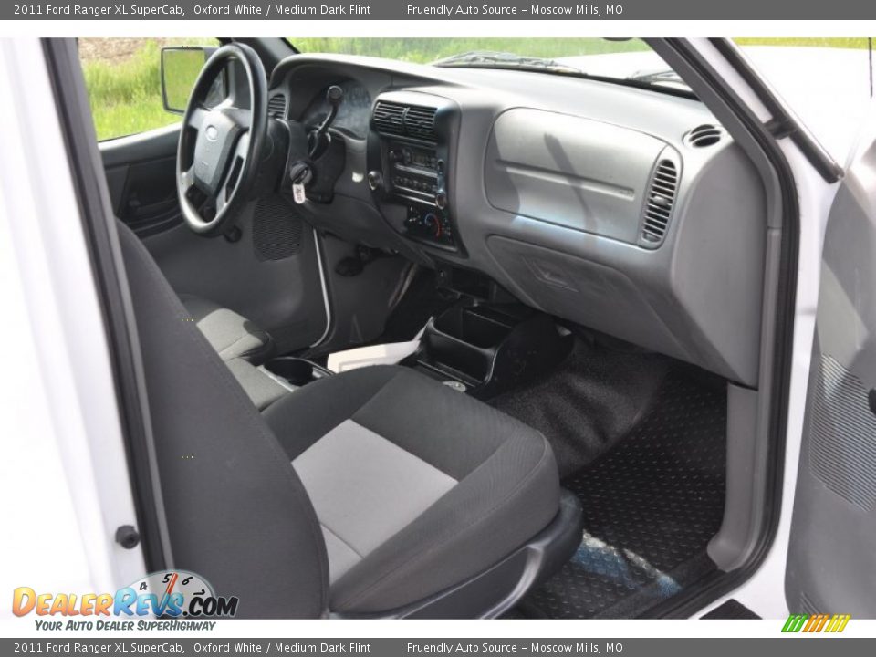 2011 Ford Ranger XL SuperCab Oxford White / Medium Dark Flint Photo #17