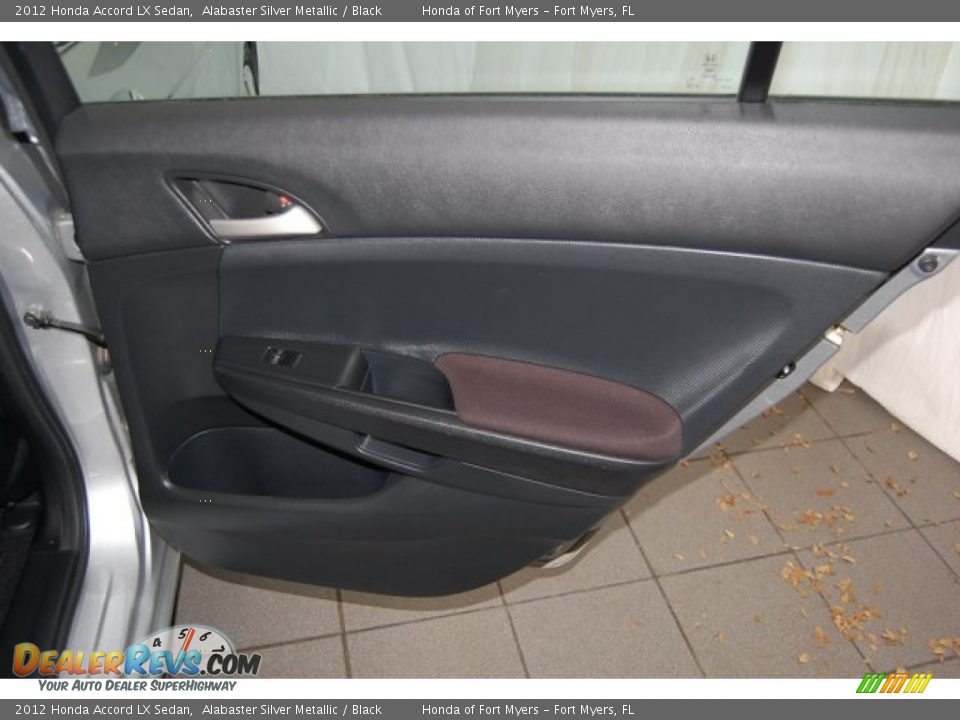 2012 Honda Accord LX Sedan Alabaster Silver Metallic / Black Photo #27