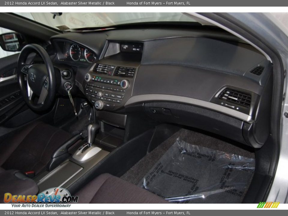 2012 Honda Accord LX Sedan Alabaster Silver Metallic / Black Photo #30
