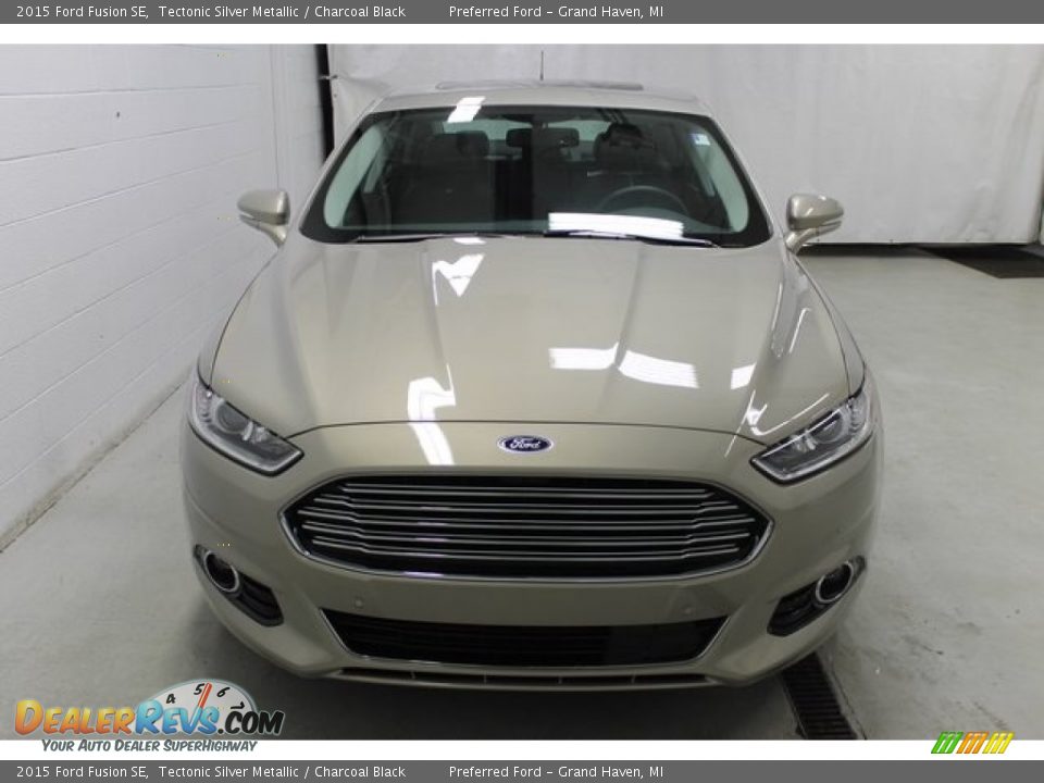 2015 Ford Fusion SE Tectonic Silver Metallic / Charcoal Black Photo #2