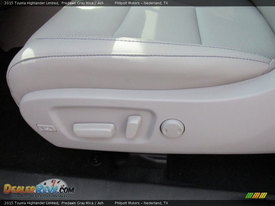 2015 Toyota Highlander Limited Predawn Gray Mica / Ash Photo #25