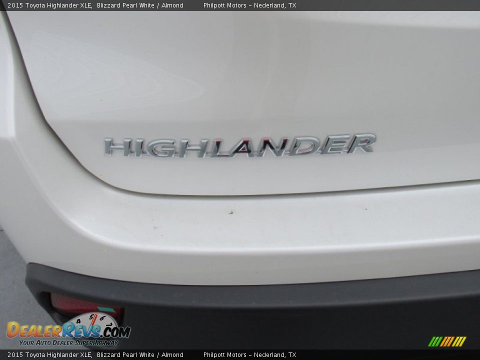 2015 Toyota Highlander XLE Blizzard Pearl White / Almond Photo #14