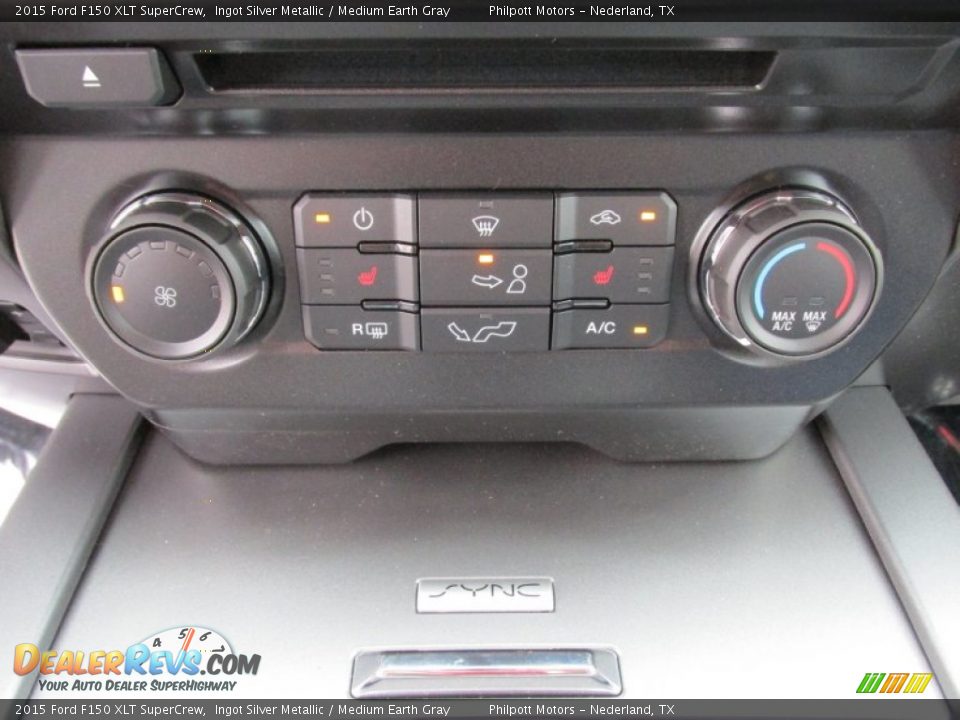 2015 Ford F150 XLT SuperCrew Ingot Silver Metallic / Medium Earth Gray Photo #29