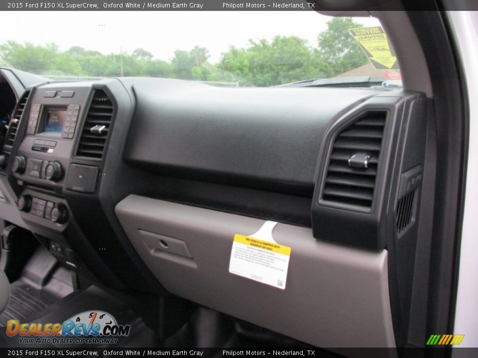 2015 Ford F150 XL SuperCrew Oxford White / Medium Earth Gray Photo #15