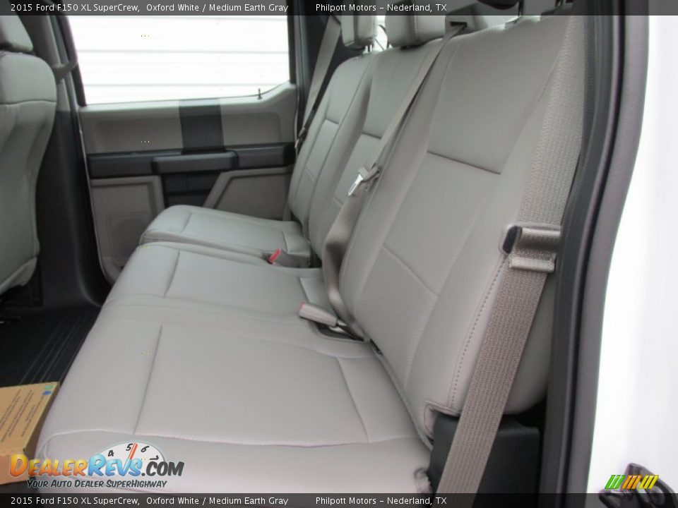 2015 Ford F150 XL SuperCrew Oxford White / Medium Earth Gray Photo #17