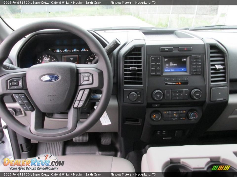 2015 Ford F150 XL SuperCrew Oxford White / Medium Earth Gray Photo #22