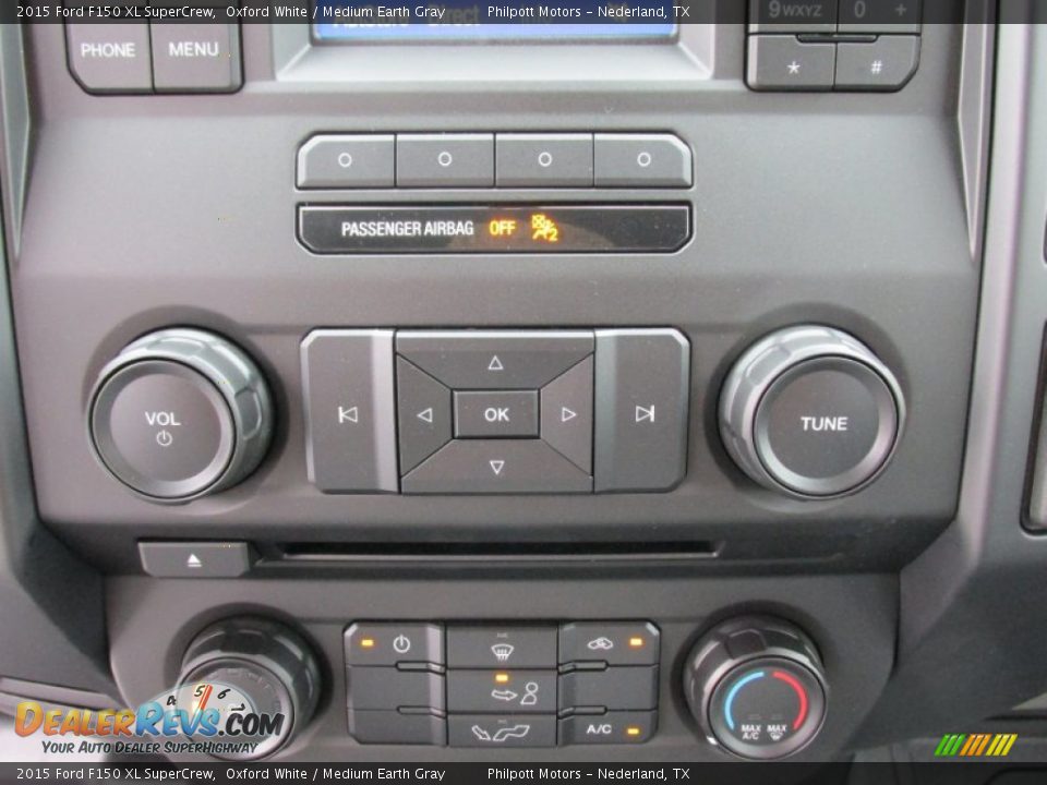 2015 Ford F150 XL SuperCrew Oxford White / Medium Earth Gray Photo #25