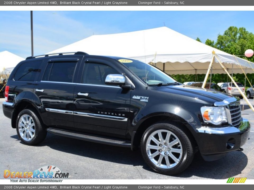 2008 Chrysler Aspen Limited 4WD Brilliant Black Crystal Pearl / Light Graystone Photo #1