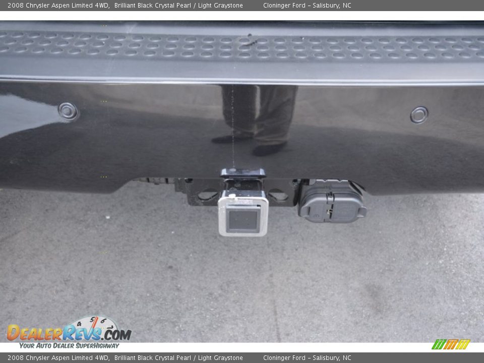 2008 Chrysler Aspen Limited 4WD Brilliant Black Crystal Pearl / Light Graystone Photo #19