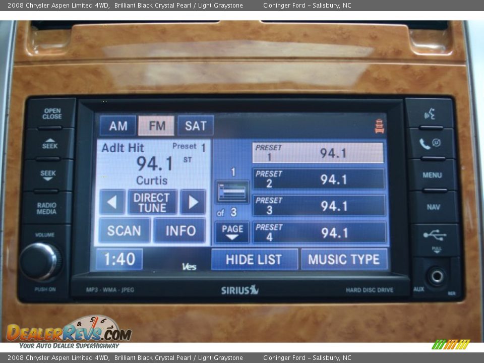 2008 Chrysler Aspen Limited 4WD Brilliant Black Crystal Pearl / Light Graystone Photo #20