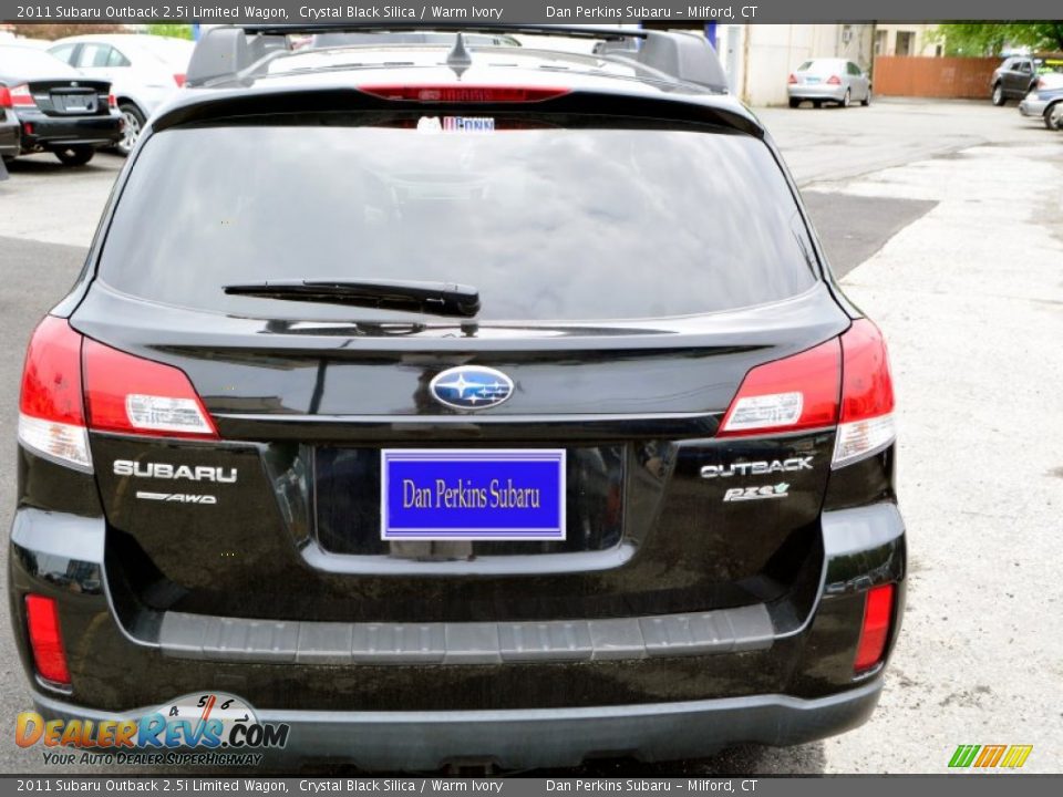 2011 Subaru Outback 2.5i Limited Wagon Crystal Black Silica / Warm Ivory Photo #7