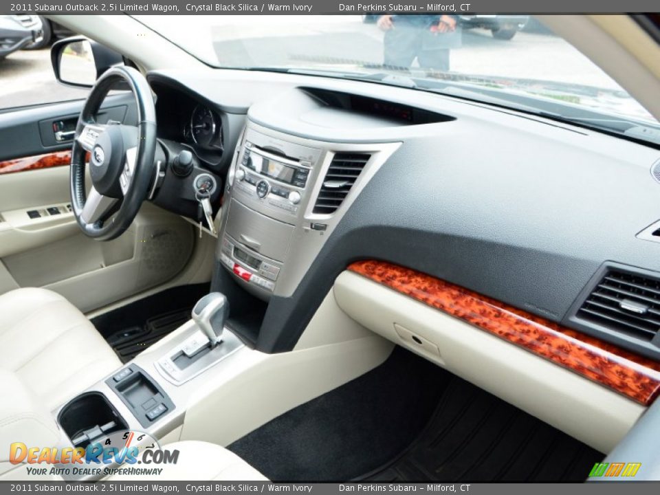 2011 Subaru Outback 2.5i Limited Wagon Crystal Black Silica / Warm Ivory Photo #9