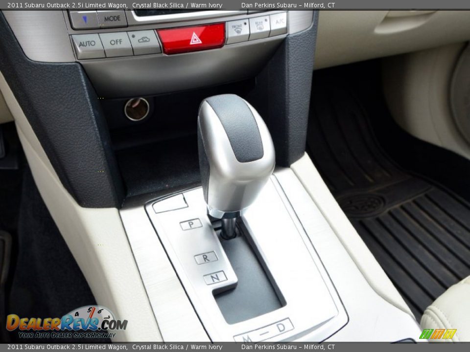 2011 Subaru Outback 2.5i Limited Wagon Crystal Black Silica / Warm Ivory Photo #14