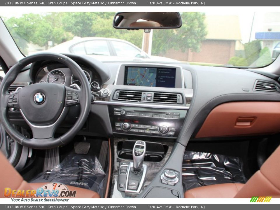 Dashboard of 2013 BMW 6 Series 640i Gran Coupe Photo #15