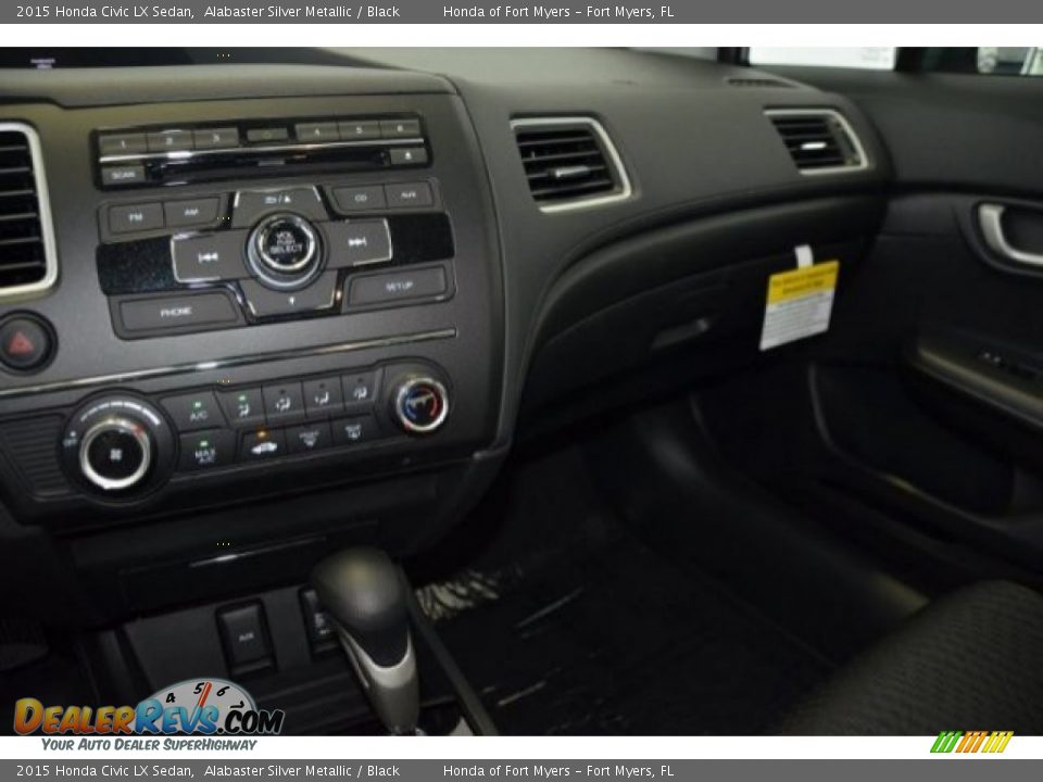 2015 Honda Civic LX Sedan Alabaster Silver Metallic / Black Photo #11