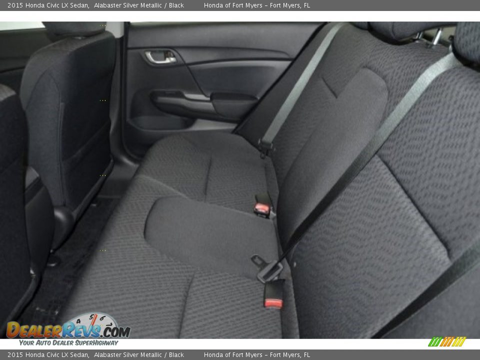 2015 Honda Civic LX Sedan Alabaster Silver Metallic / Black Photo #19