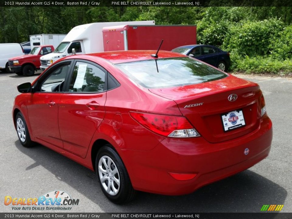 2013 Hyundai Accent GLS 4 Door Boston Red / Gray Photo #9