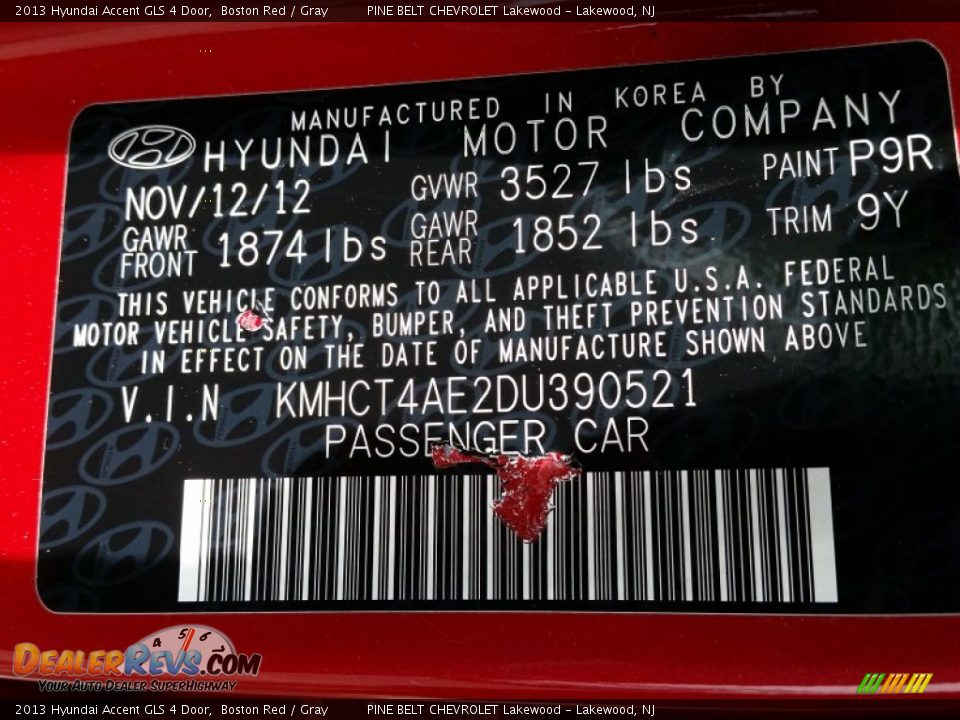 2013 Hyundai Accent GLS 4 Door Boston Red / Gray Photo #17