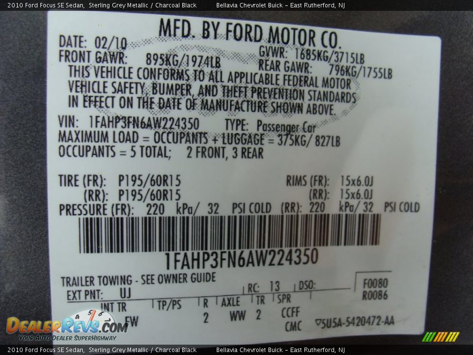 2010 Ford Focus SE Sedan Sterling Grey Metallic / Charcoal Black Photo #15