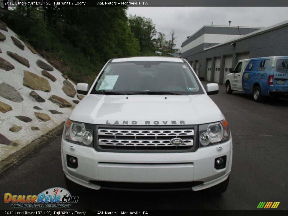 2011 Land Rover LR2 HSE Fuji White / Ebony Photo #8