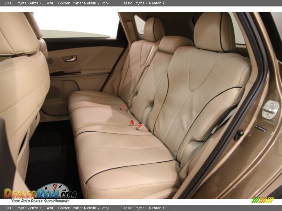 2013 Toyota Venza XLE AWD Golden Umber Metallic / Ivory Photo #21