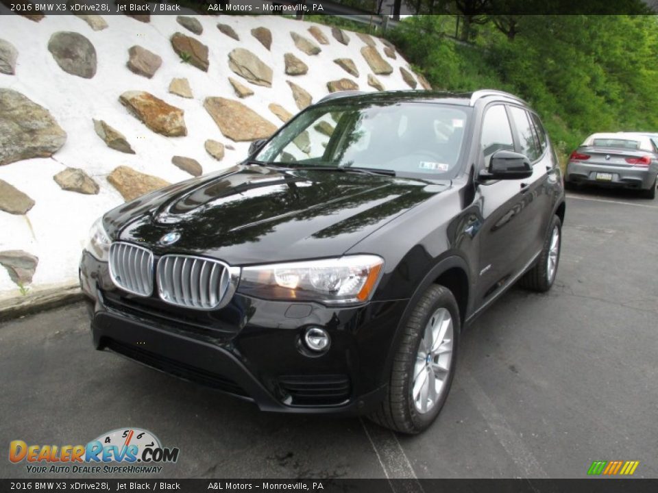Front 3/4 View of 2016 BMW X3 xDrive28i Photo #10