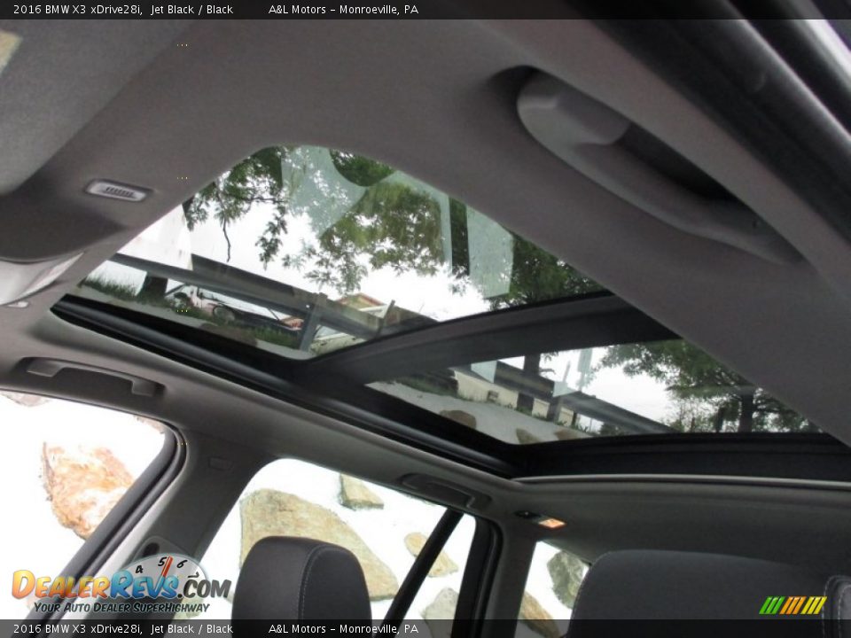 Sunroof of 2016 BMW X3 xDrive28i Photo #12
