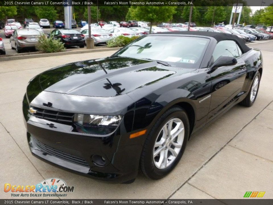 Front 3/4 View of 2015 Chevrolet Camaro LT Convertible Photo #6