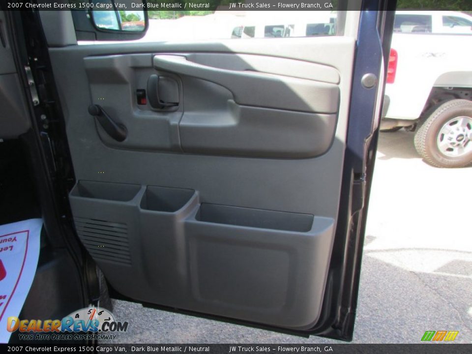 2007 Chevrolet Express 1500 Cargo Van Dark Blue Metallic / Neutral Photo #23