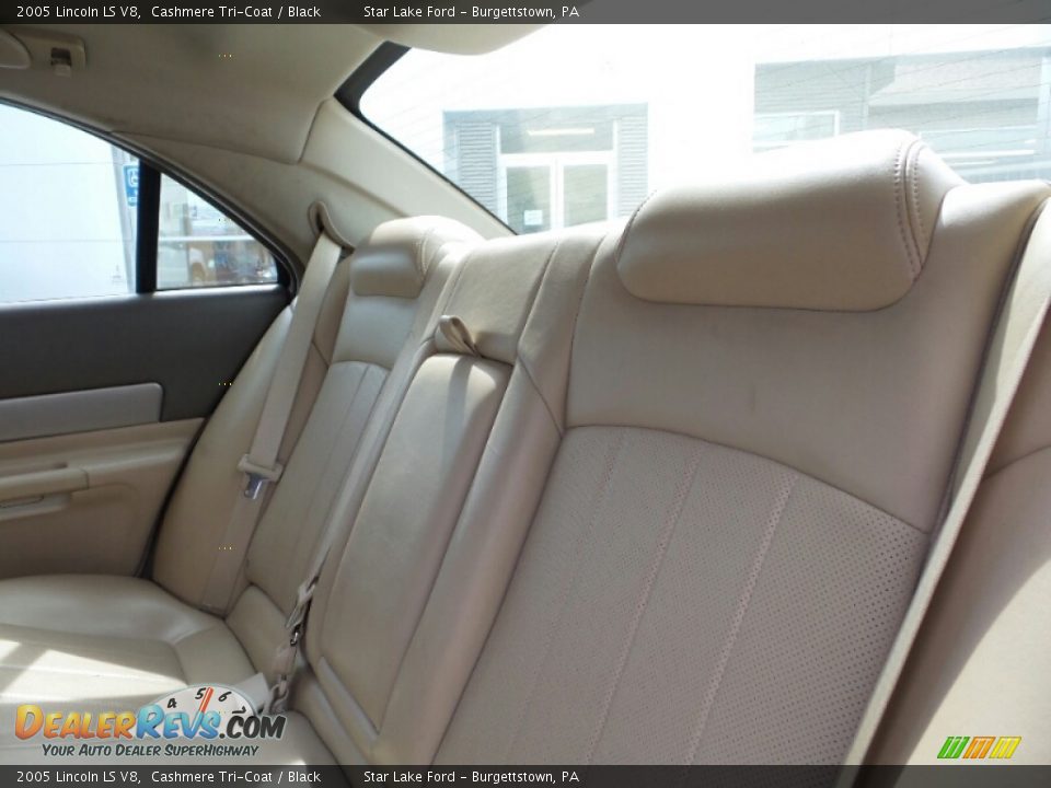 2005 Lincoln LS V8 Cashmere Tri-Coat / Black Photo #8