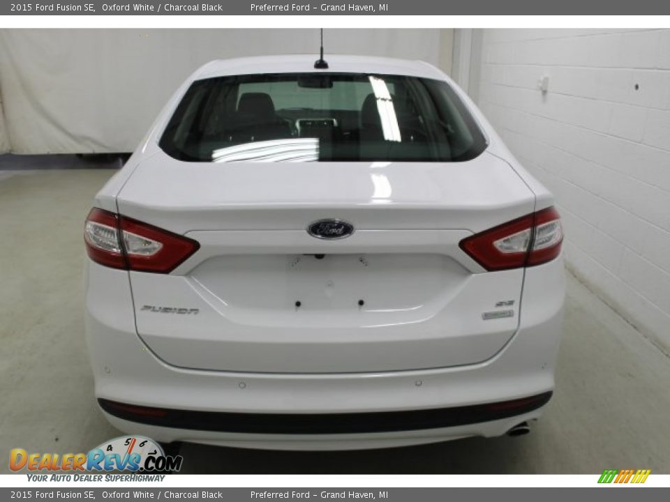 2015 Ford Fusion SE Oxford White / Charcoal Black Photo #5