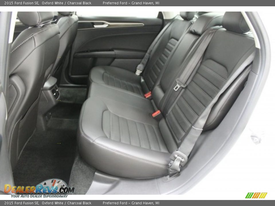 2015 Ford Fusion SE Oxford White / Charcoal Black Photo #8
