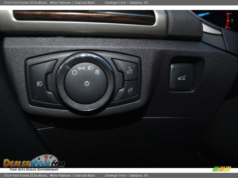 2014 Ford Fusion SE EcoBoost White Platinum / Charcoal Black Photo #23