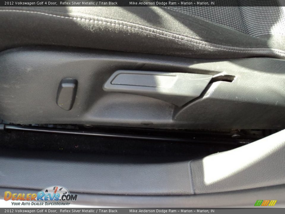 2012 Volkswagen Golf 4 Door Reflex Silver Metallic / Titan Black Photo #12