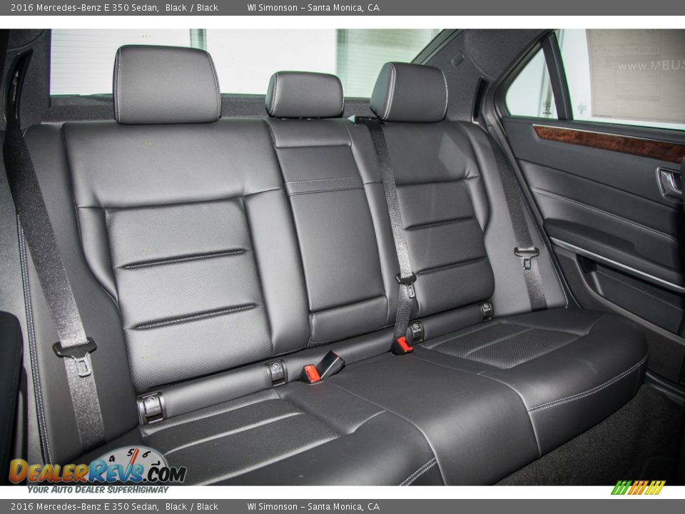 2016 Mercedes-Benz E 350 Sedan Black / Black Photo #2