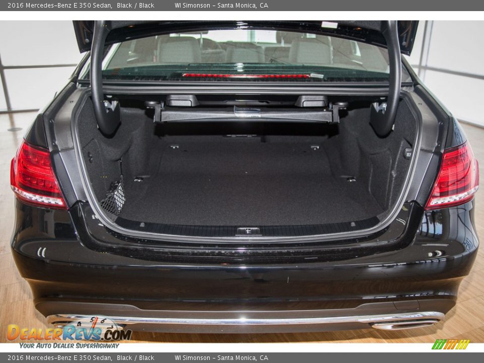 2016 Mercedes-Benz E 350 Sedan Black / Black Photo #5