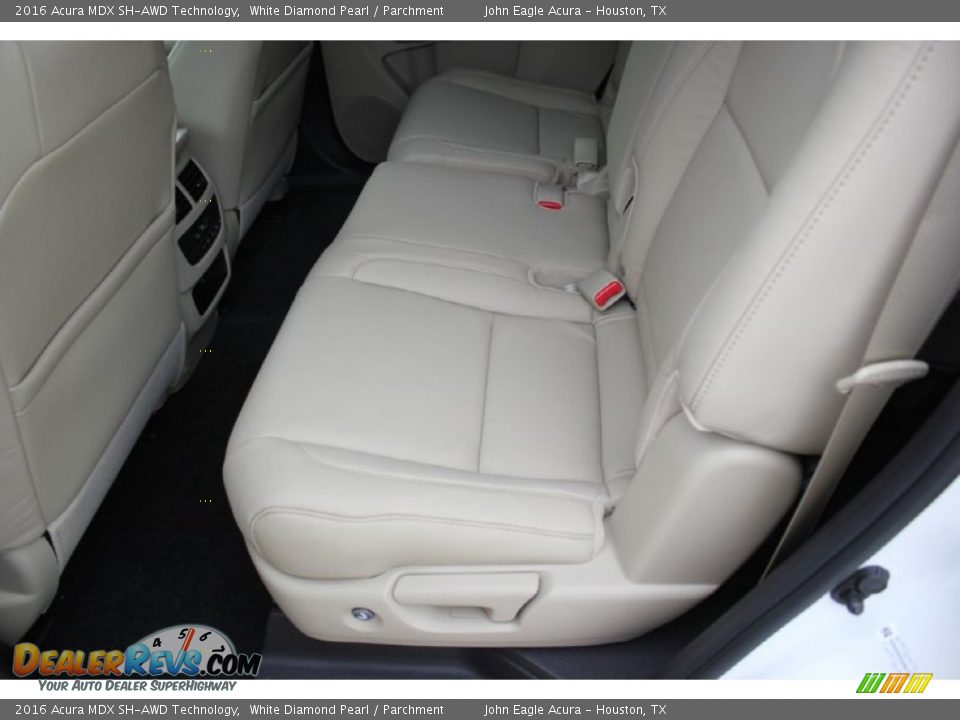 2016 Acura MDX SH-AWD Technology White Diamond Pearl / Parchment Photo #15