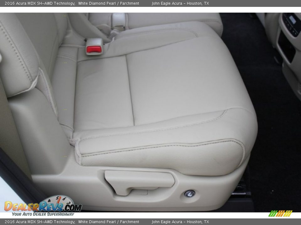 2016 Acura MDX SH-AWD Technology White Diamond Pearl / Parchment Photo #22