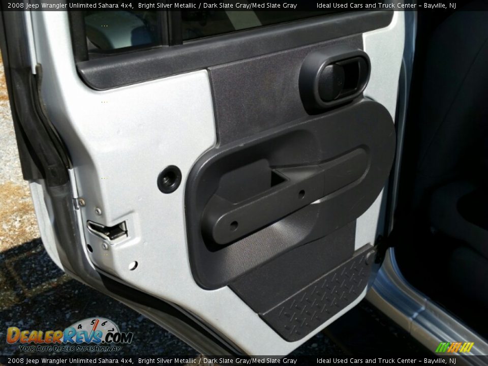 2008 Jeep Wrangler Unlimited Sahara 4x4 Bright Silver Metallic / Dark Slate Gray/Med Slate Gray Photo #10