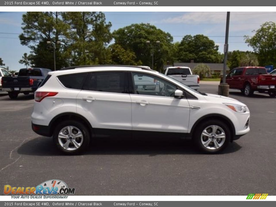 2015 Ford Escape SE 4WD Oxford White / Charcoal Black Photo #4
