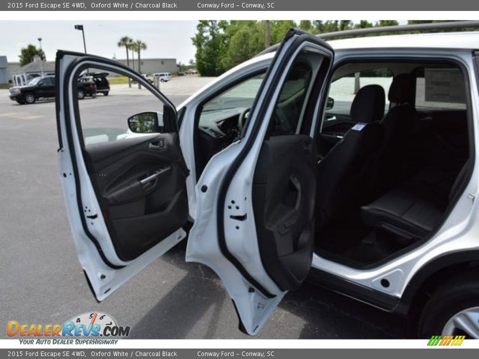 2015 Ford Escape SE 4WD Oxford White / Charcoal Black Photo #11