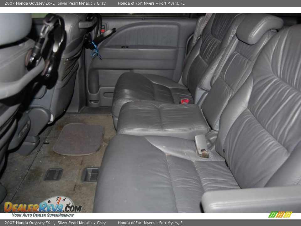 2007 Honda Odyssey EX-L Silver Pearl Metallic / Gray Photo #26