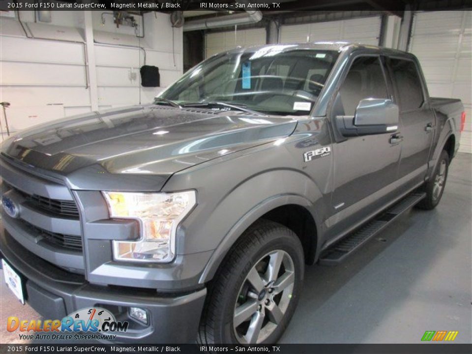 Front 3/4 View of 2015 Ford F150 Lariat SuperCrew Photo #3