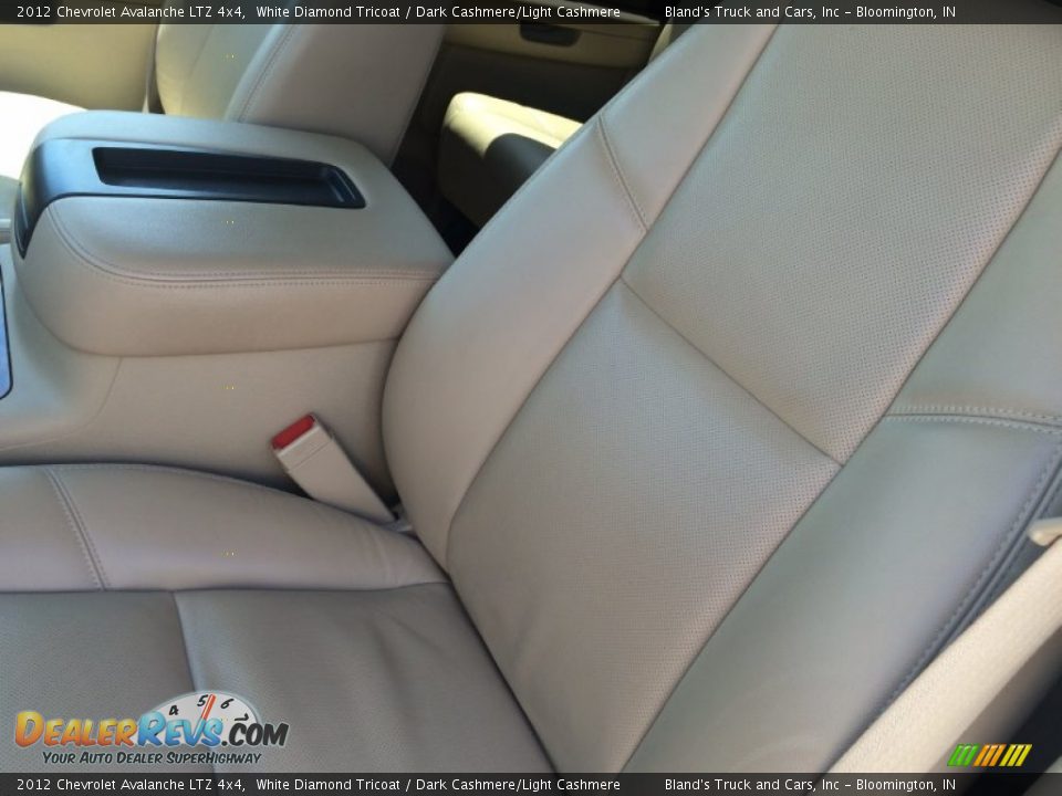 2012 Chevrolet Avalanche LTZ 4x4 White Diamond Tricoat / Dark Cashmere/Light Cashmere Photo #23